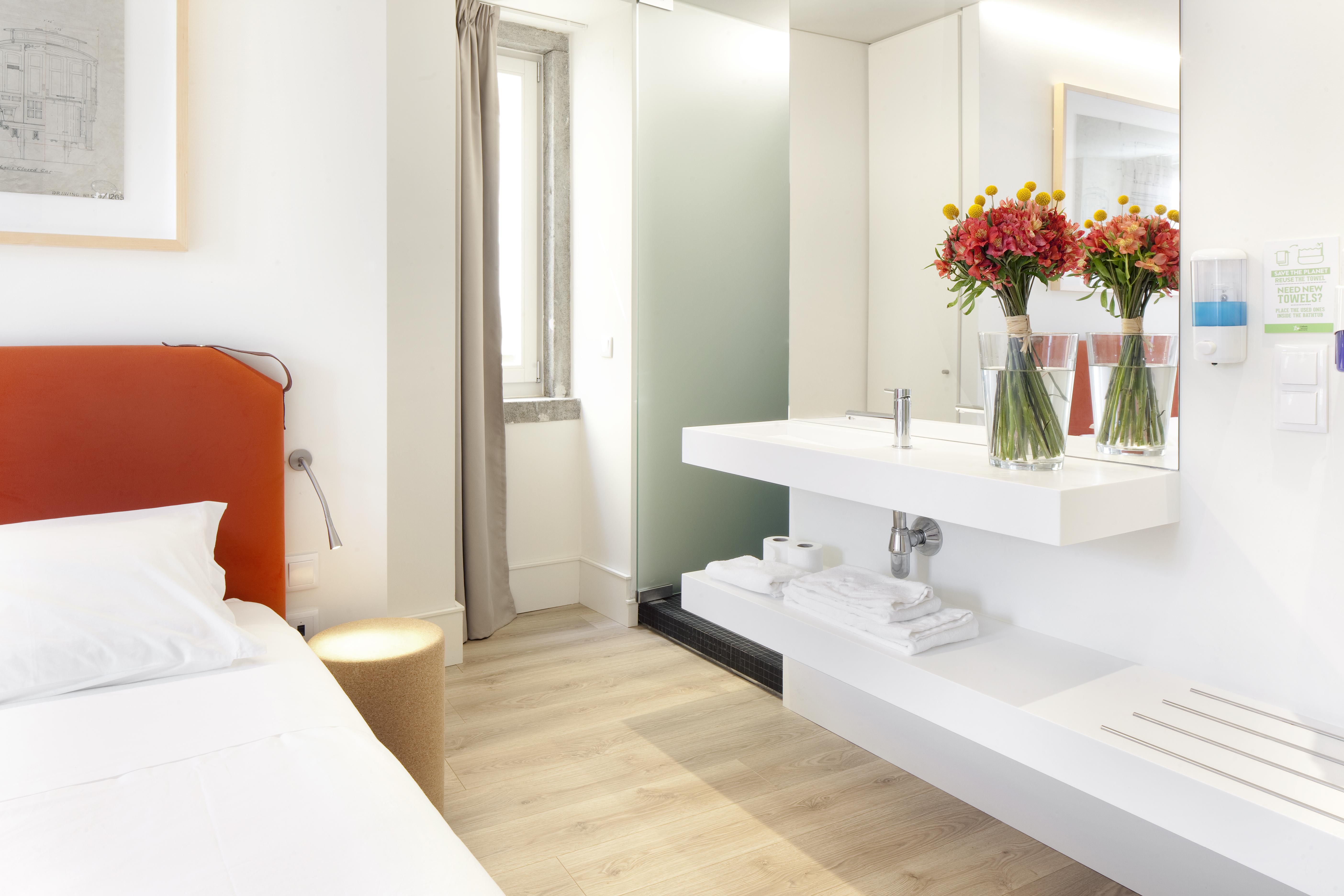 Ascensor Da Bica - Lisbon Serviced Apartments Eksteriør billede